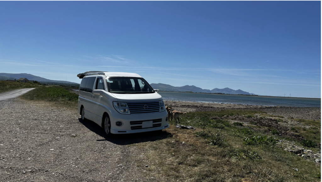 Nissan Elgrand vs VW Camper Conversion