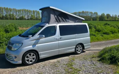 Nissan Elgrand E51 Camper petrol auto ULEZ free Ref D91