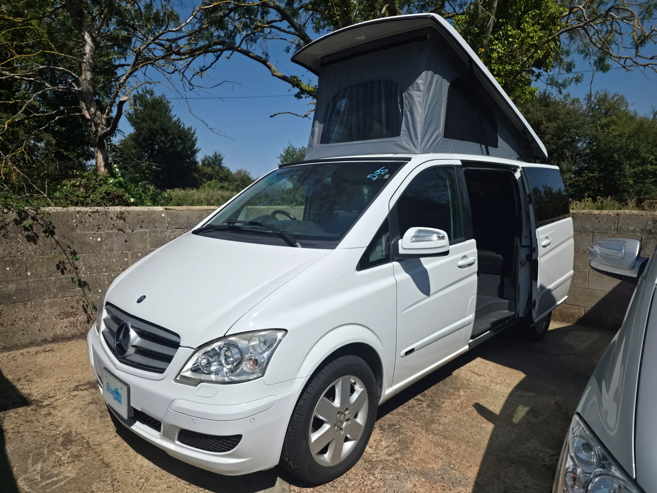 Mercedes Viano SWB Automatic Ref D95